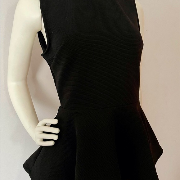 Top - Picture 5 of 12